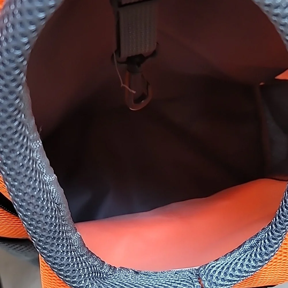 Dog/Cat Backpack carrier for medium size pets. EUC.